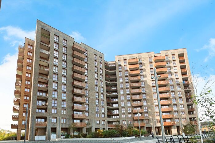 1 Bedroom Flat For Sale In Drydock Square, Barking, Essex, IG11