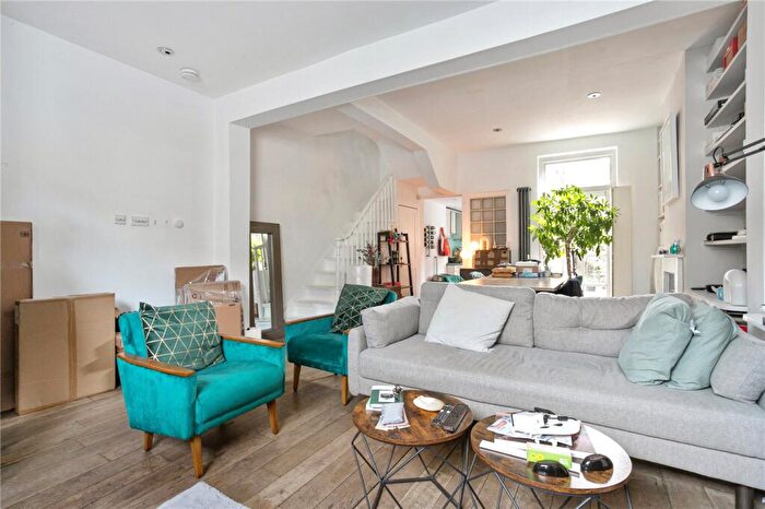 3 Bedroom Terraced House To Rent In Quilter Street, London, E2
