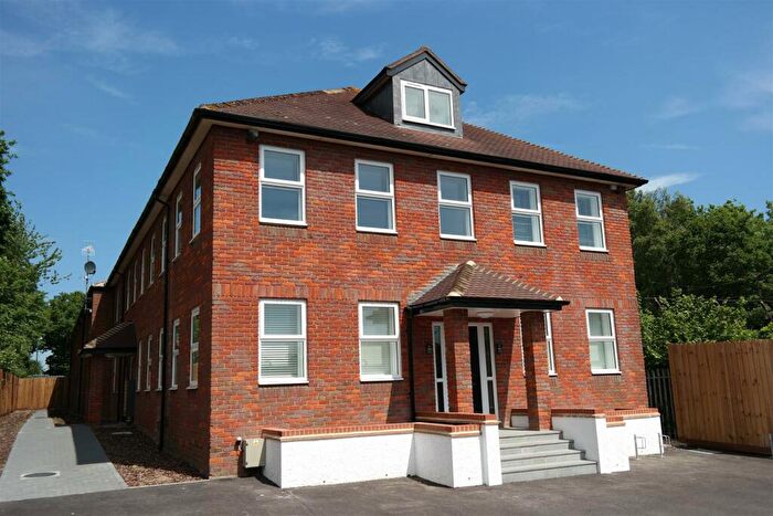 1 Bedroom Flat To Rent In Porters Wood House, Porters Wood, St. Albans, AL3