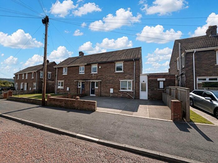 3 Bedroom Semi-Detached House For Sale In Barkwood Road, Highfield, Rowlands Gill, NE39