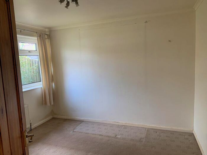 2 Bedroom Semi-Detached Bungalow For Sale In Eastway, Freckleton, Preston, PR4