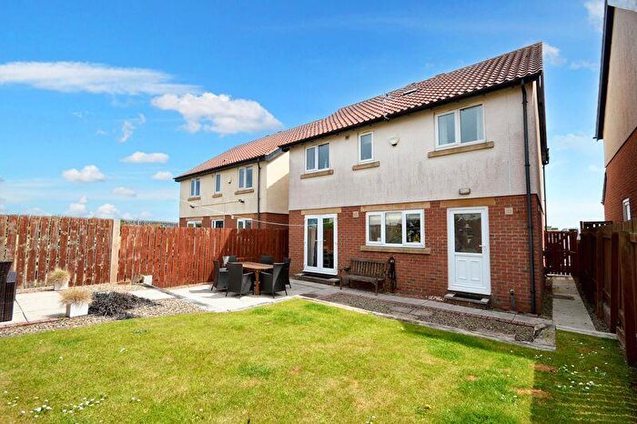 4 Bedroom Detached House For Sale In Kings Field, Seahouses, NE68