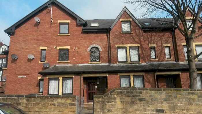 1 Bedroom Flat To Rent In Louis Street, Leeds, West Yorkshire, LS7