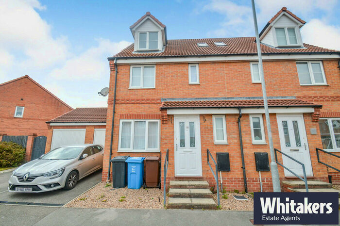 4 Bedroom Semi-Detached House To Rent In Hyde Park Road, Kingswood, HU7