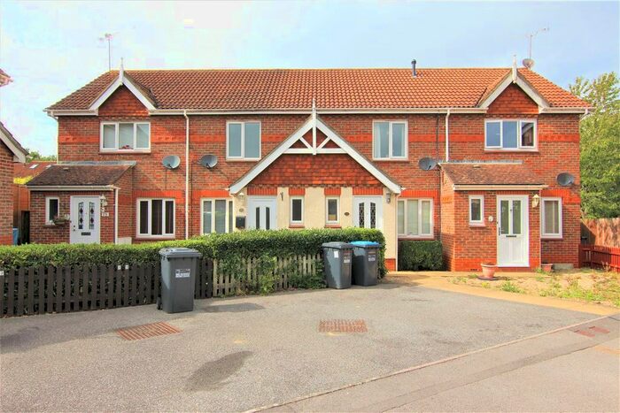 2 Bedroom Terraced House To Rent In Clifton Road, Burgess Hill, RH15