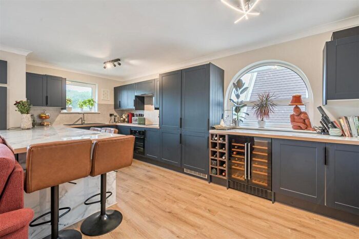 2 Bedroom Flat For Sale In Centenary Court, Albemarle Road, Beckenham, BR3