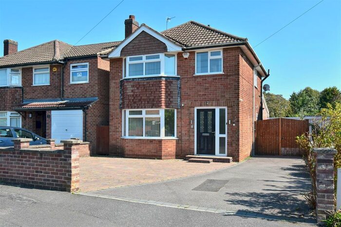 3 Bedroom Detached House To Rent In Hobart Close, Mickleover, Derby, DE3