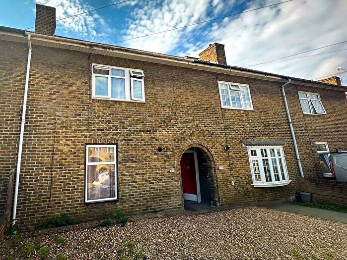 3 Bedroom Terraced House For Sale In Ravenscar Road, Bromley, BR1