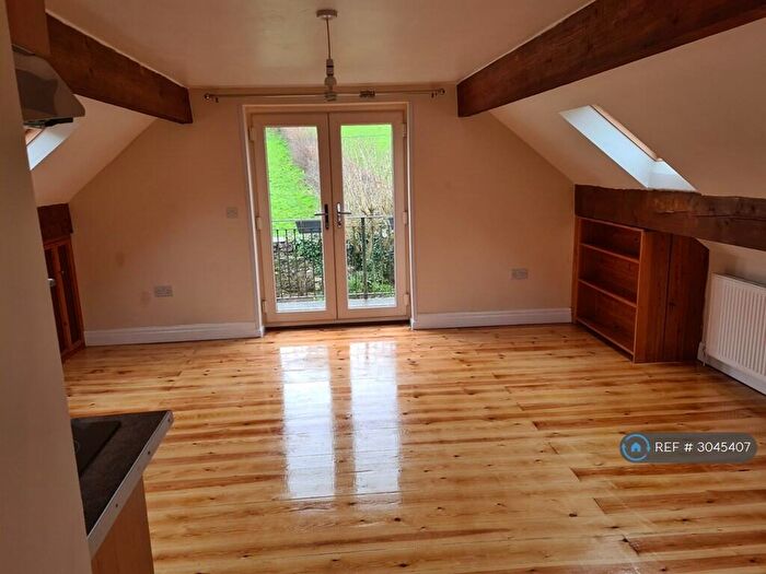 1 Bedroom Flat To Rent In Pistyll Gwyn, Ruthin, LL15