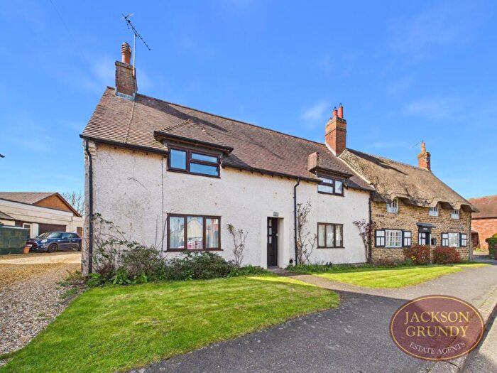 3 Bedroom Semi Detached House For Sale In Main Road, Kilsby, CV23