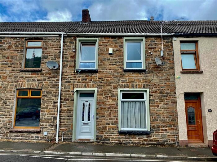 2 Bedroom Property To Rent In Glanaman Road, Cwmaman, Aberdare, CF44