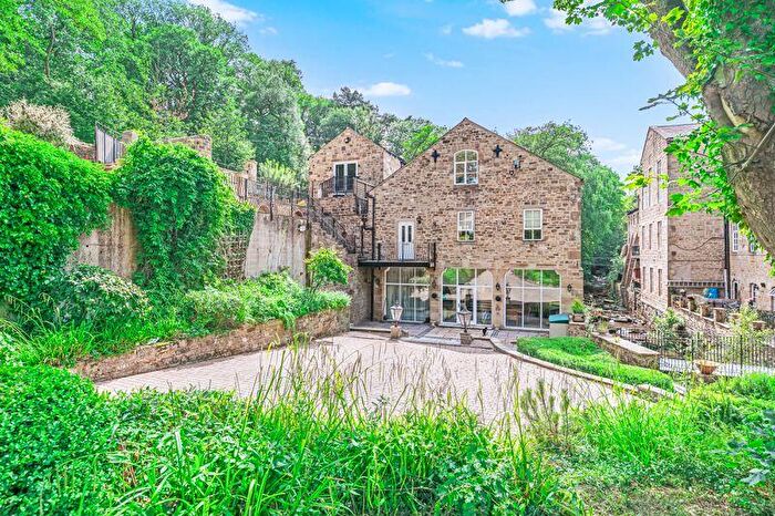 5 Bedroom Detached House For Sale In Lower Holme Way, Hamlet Of Goose Eye, BD22
