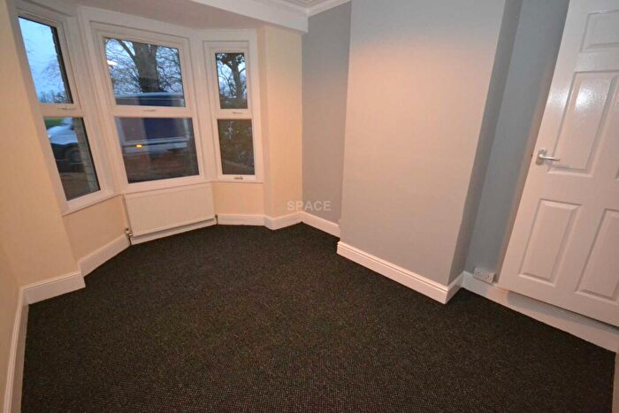 4 Bedroom Terraced House To Rent In St. Bartholomews Road, Reading, Berkshire, RG1