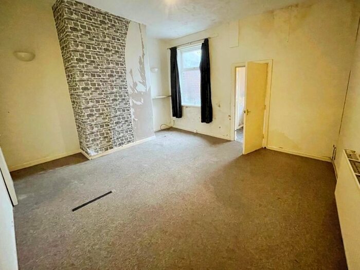 3 Bedroom Terraced House For Sale In Stephen Street South, Bury, BL8