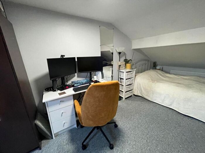 1 Bedroom Terraced House To Rent In Honor Street, Manchester, M13