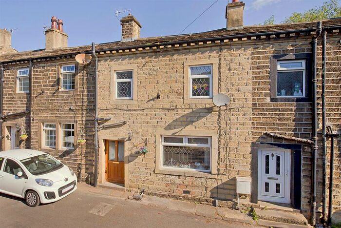 2 Bedroom Cottage To Rent In Chapel Road, Steeton, BD20