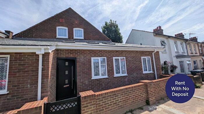 3 Bedroom End Of Terrace House To Rent In Lorne Road, Dover, Kent, CT16