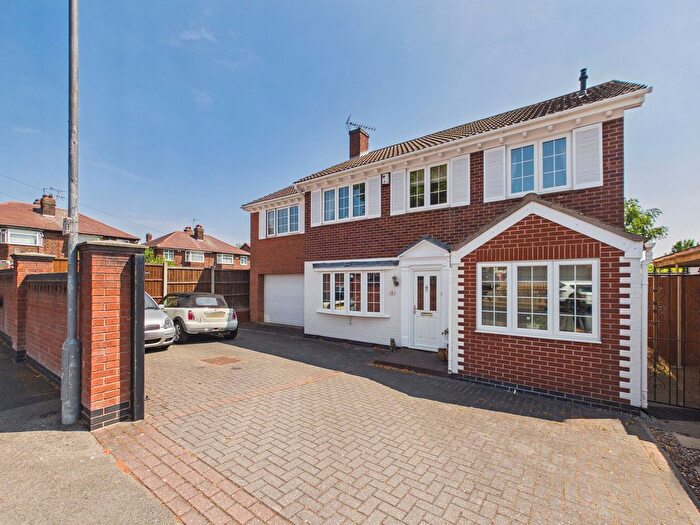 4 Bedroom Detached House For Sale In Elmhurst Avenue, Mapperley, Nottingham, NG3