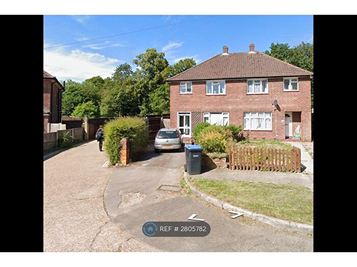 5 Bedroom Semi-Detached House To Rent In Spring Rise, Egham, TW20