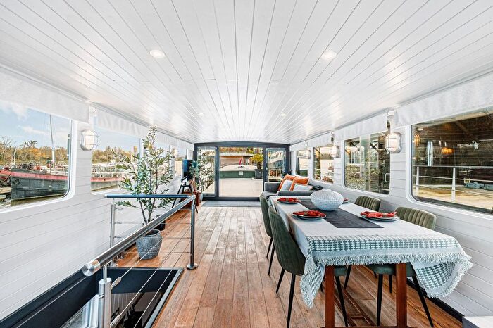 2 Bedroom Detached House For Sale In Corney Reach Way, Chiswick, London, W4