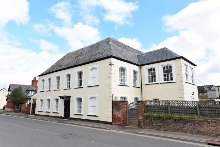 1 Bedroom Flat For Sale In Marybrook Street, Berkeley, GL13