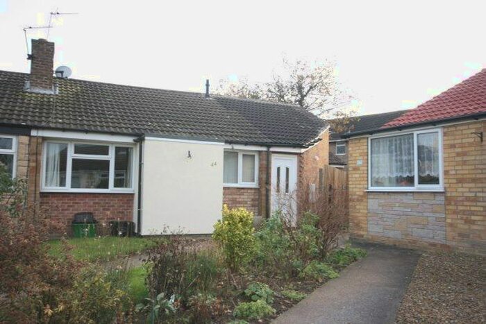2 Bedroom Semi-Detached Bungalow To Rent In Beech Avenue, York, YO23