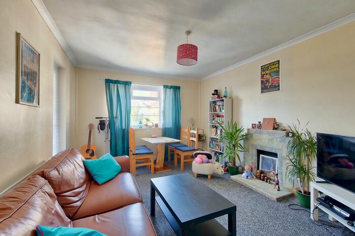 2 Bedroom Flat To Rent In Bollo Lane, Acton, W3