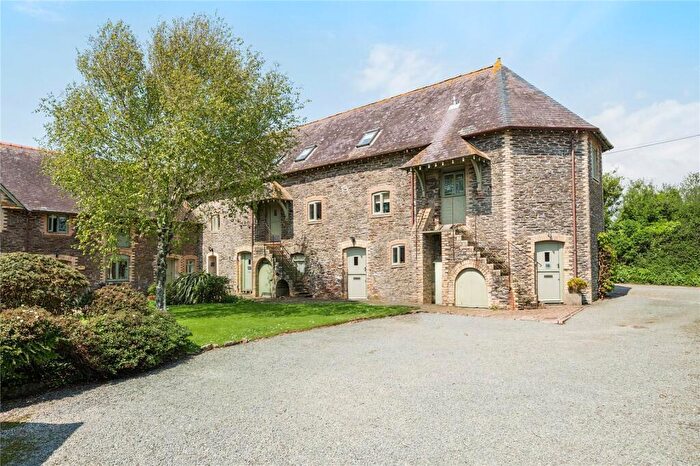 4 Bedroom House For Sale In Rowden Court, Stoke Road, PL8