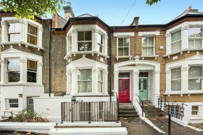 1 Bedroom Apartment To Rent In Waller Road, Telegraph Hill, SE14