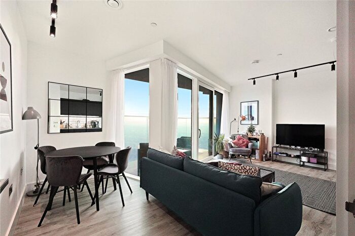 1 Bedroom Flat For Sale In Icon Tower, London, W3