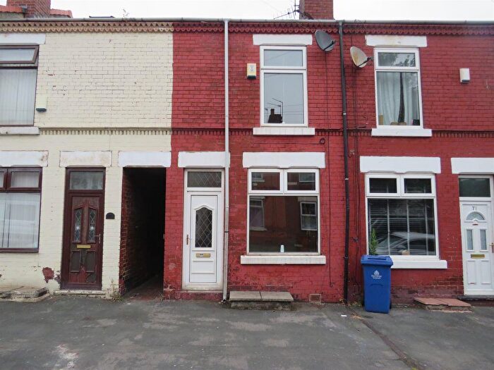 2 Bedroom Terraced House For Sale In Victoria Road, Mexborough, S64