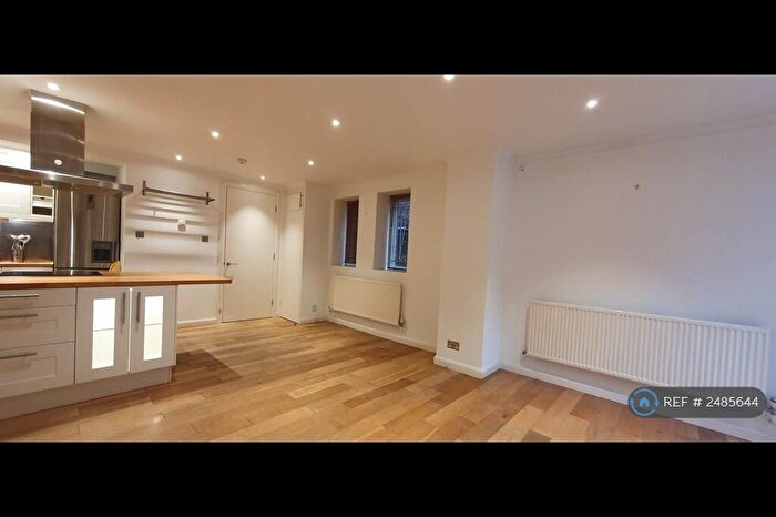 1 Bedroom Flat To Rent In Frognal Lane, London, NW3