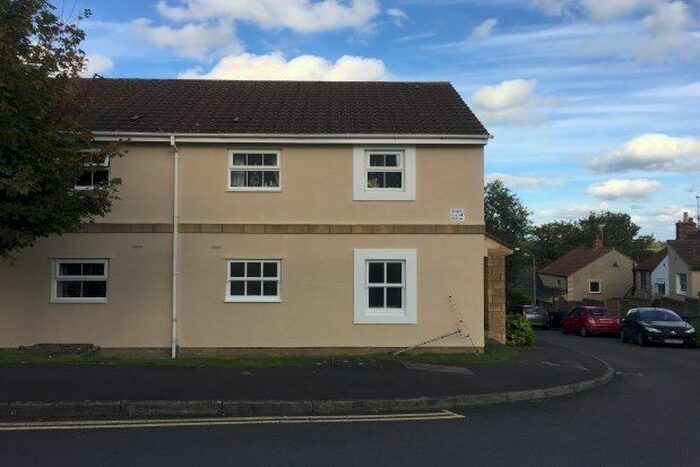 2 Bedroom Flat To Rent In Queens Square, Chippenham, SN15