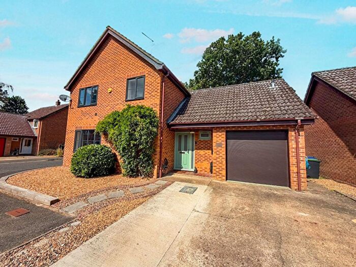 4 Bedroom Detached House For Sale In Walton Way, Brandon, IP27