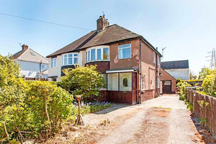 3 Bedroom Semi-Detached House For Sale In Top Road, Calow, S44