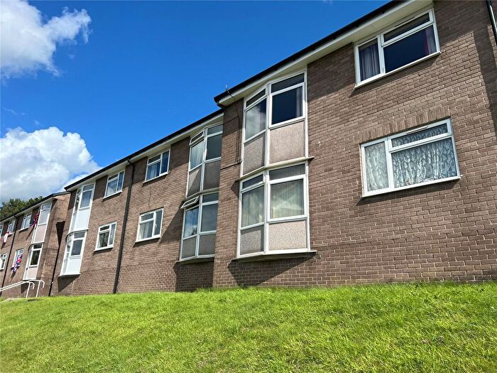 2 Bedroom Flat For Sale In New Street, New Mills, High Peak, Derbyshire, SK22