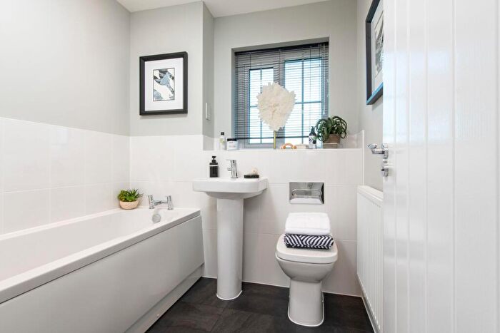 3 Bedroom Detached House For Sale In Bronze Barrow Way, Off Loraine Way, Bramford, IP8
