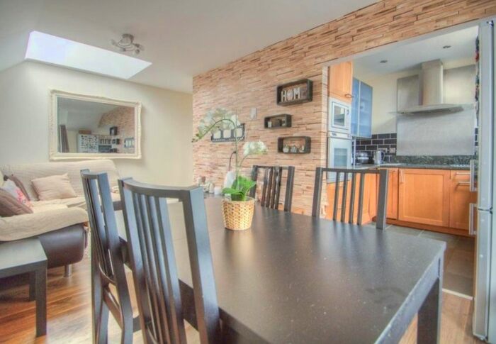 2 Bedroom Flat To Rent In Warren Way, Edgware, HA8