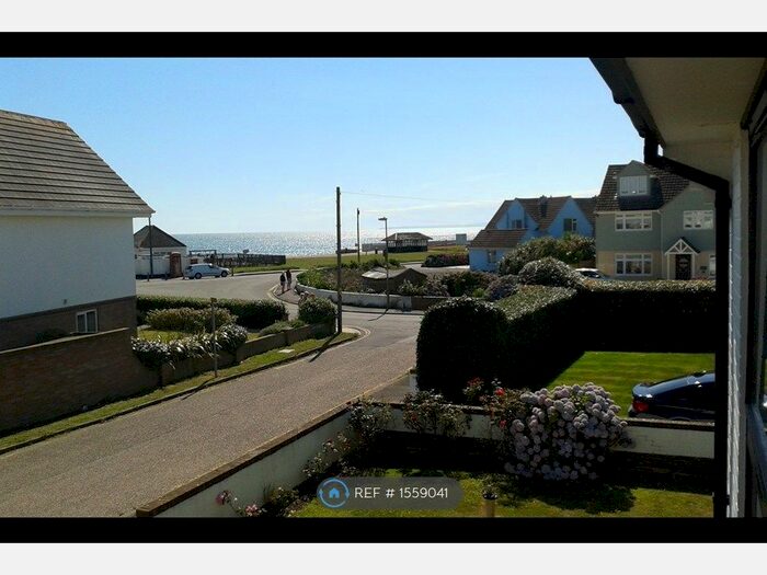 4 Bedroom Detached House To Rent In Castle Close, Milford, SO41