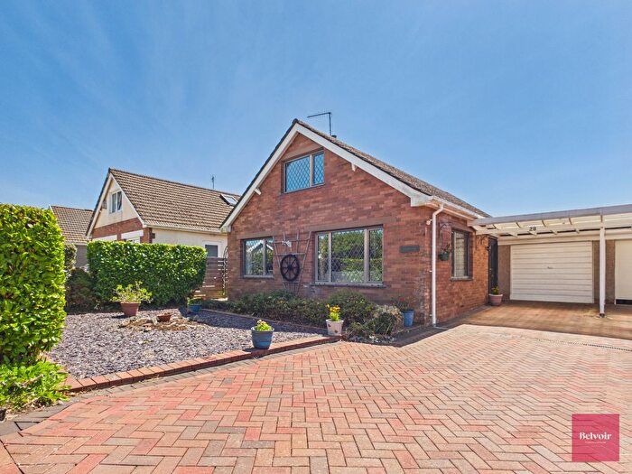 3 Bedroom Bungalow For Sale In Withy Park, Swansea, SA3