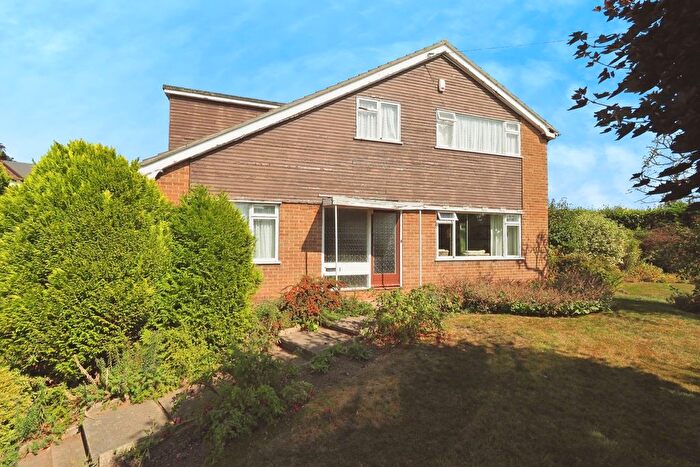 4 Bedroom Detached House For Sale In Blue Stone Lane, Burton-On-Trent, Staffordshire, DE15