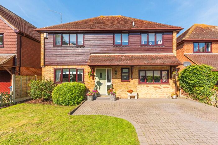 4 Bedroom Detached House For Sale In Rowan Close, Staple, CT3