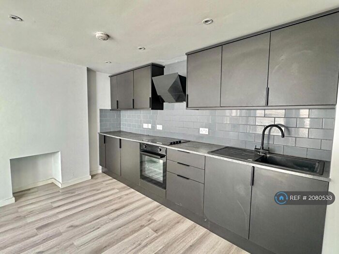 2 Bedroom Flat To Rent In Bradstone Avenue, Folkestone, CT19