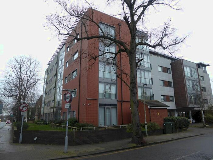 2 Bedroom Flat To Rent In Heron House, Goldington Road, MK40