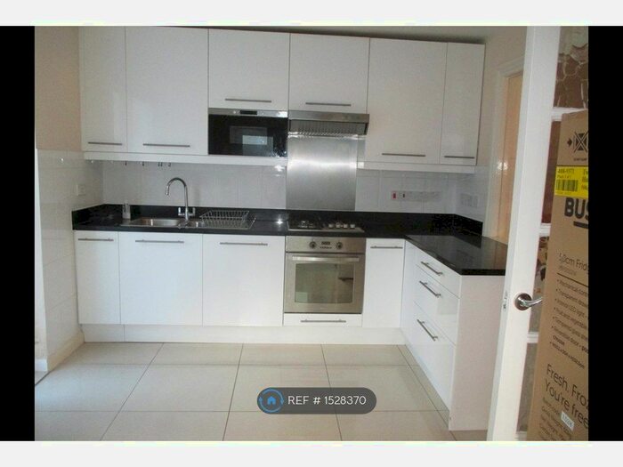 3 Bedroom Semi-Detached House To Rent In Somervell Road, Harrow, HA2