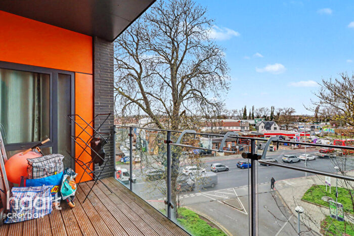 2 Bedroom Block Of Apartments For Sale In Purley Way, Croydon, CR0