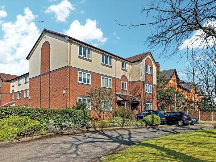 2 Bedroom Flat To Rent In - Eccles Old Road, Salford, M6