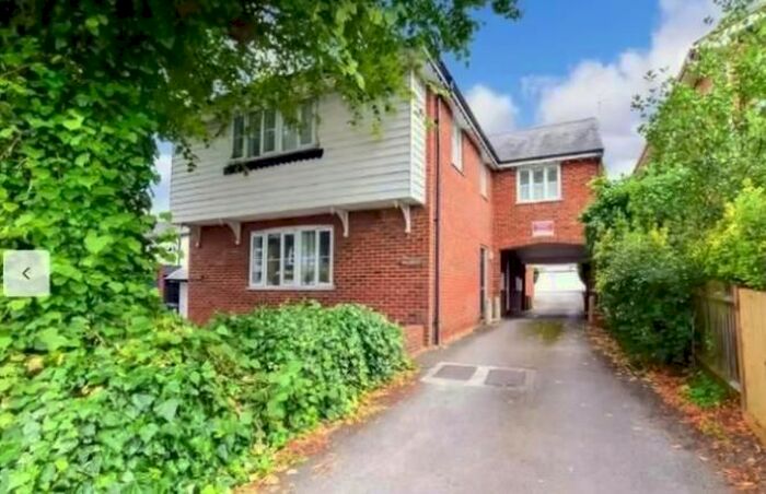 1 Bedroom Flat To Rent In The Limes Market Pl, Chigwell, London, RM4