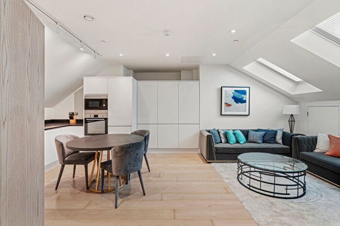 2 Bedroom Flat To Rent In Basil Street, Knightsbridge, London, SW3