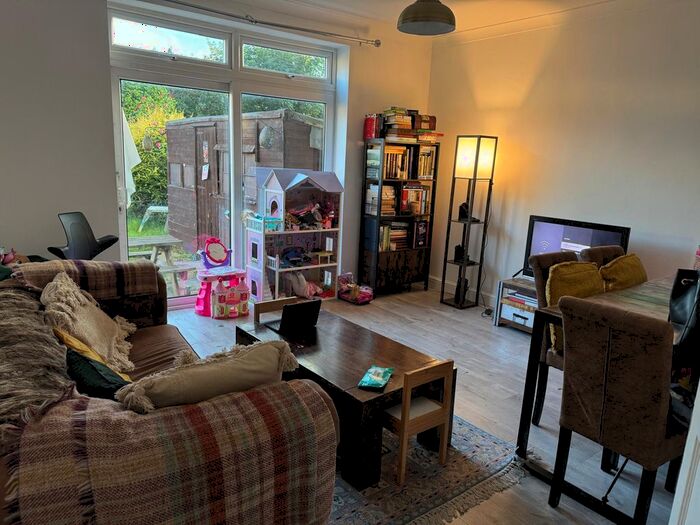 3 Bedroom Semi-Detached House To Rent In Fuller Road, Dagenham, RM8